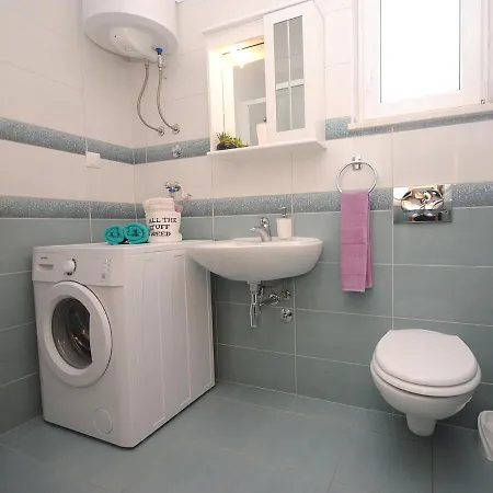 Apartamento With A Parking Space Rogoznica - 17106