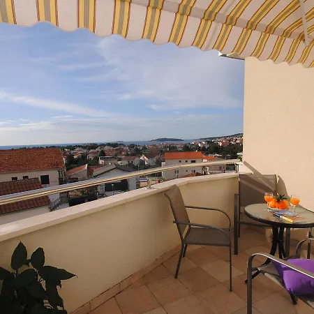 With A Parking Space Rogoznica - 17106 Apartamento *